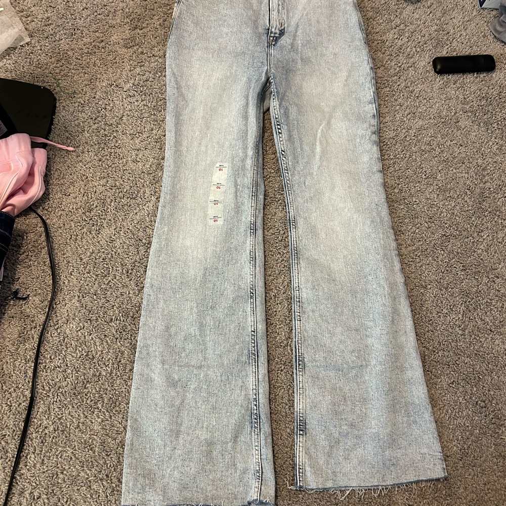 Zara Blue Flare Wide Leg Jeans with Vintage Appeal